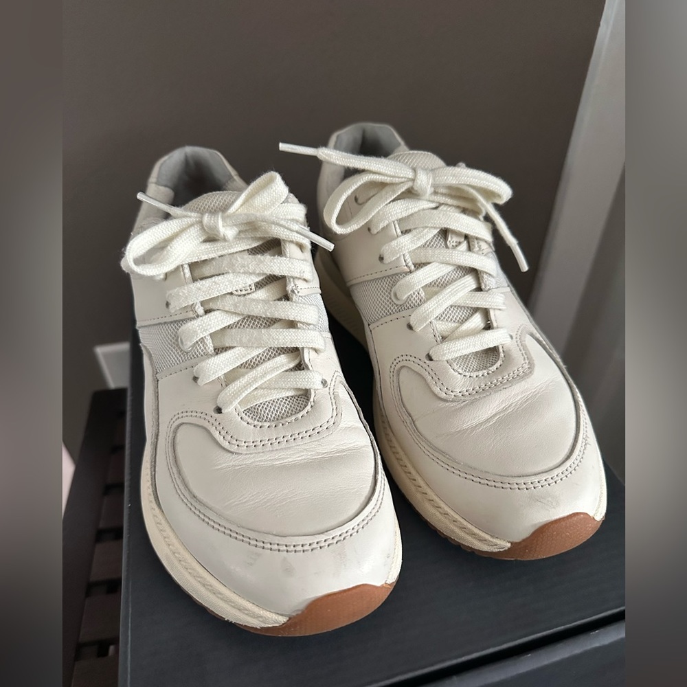 Ever lane white sneakers size 7